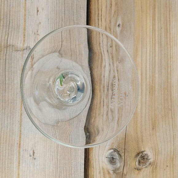 FUN The Limon Martini Glass Cool Stem - Picture 4 of 5